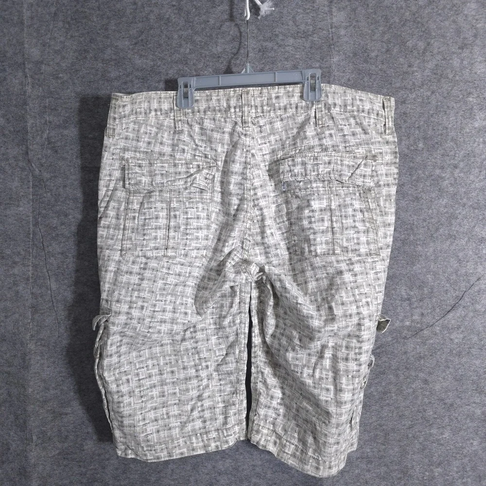 Vintage Levis Cargo Shorts Men's SZ 40 Slim Check Y2K Utility Skater Work Preppy